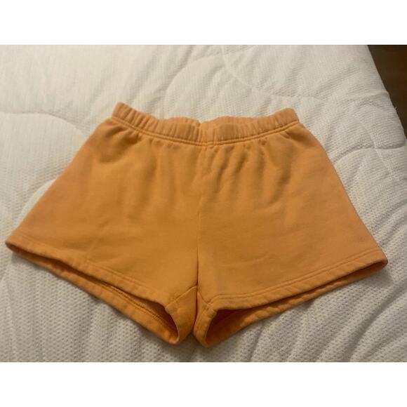 Aritzia TNA Cozy Fleece Perfect High Rise Sweatshorts in Peach size XXS - Picture 4 of 8
